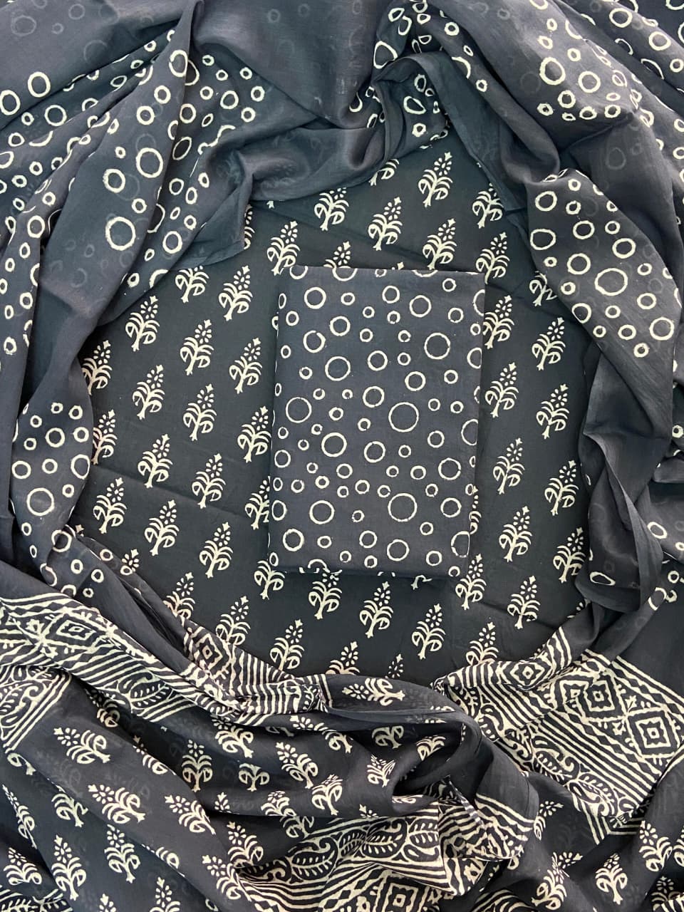 Designer Hand Block Print Cotton Suit Set with Mulmul Dupatta(WACOTMU123)