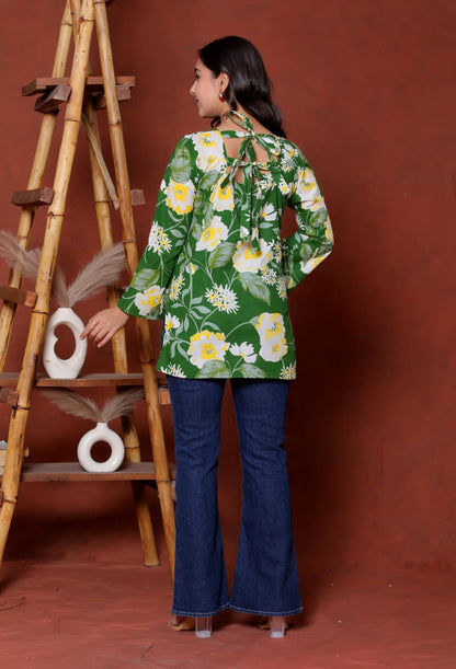 Elevate your ethnic wardrobe with this chic and vibrant fuchsia pink blue skay green  kurti. Featuring a striking white lily print, this piece is designed for the modern woman who loves a mix of classic charm and edgy details.(RRRD40)