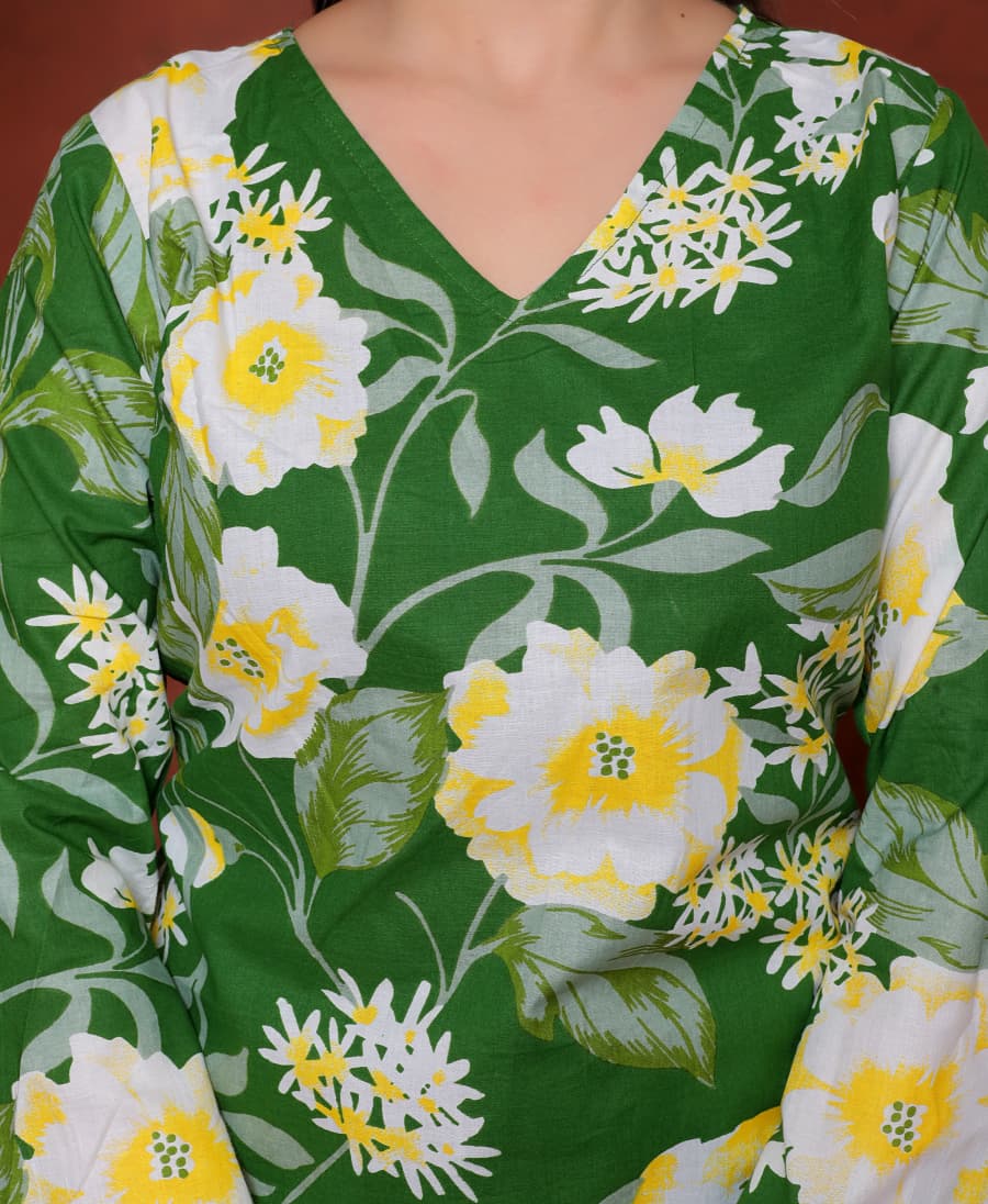 Elevate your ethnic wardrobe with this chic and vibrant fuchsia pink blue skay green  kurti. Featuring a striking white lily print, this piece is designed for the modern woman who loves a mix of classic charm and edgy details.(RRRD40)