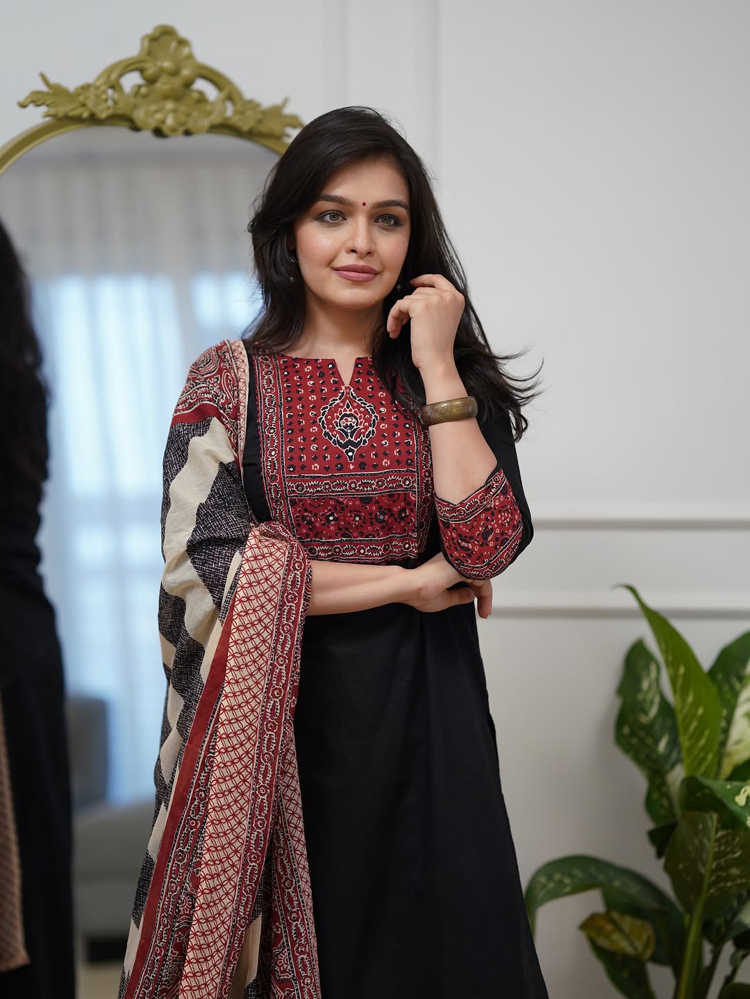 Elegant Maroon & Black Printed Kurta Set with Dupatta(RD44)