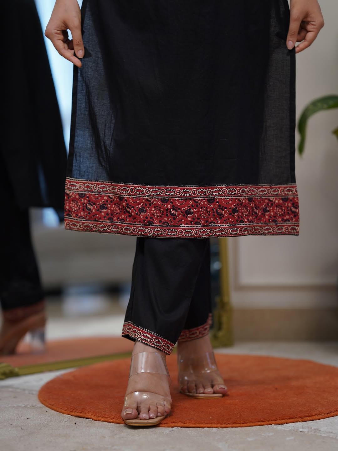 Elegant Maroon & Black Printed Kurta Set with Dupatta(RD44)