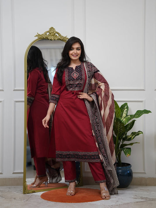 Elegant Maroon & Black Printed Kurta Set with Dupatta(RD44)