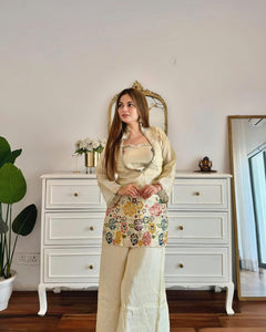 Featuring beautiful Heavy Suit Set (RRR46)