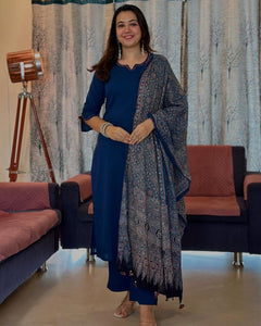 Women's Navy Blue Straight Kurta Pant Set with Premium Printed Dupatta (RD63)