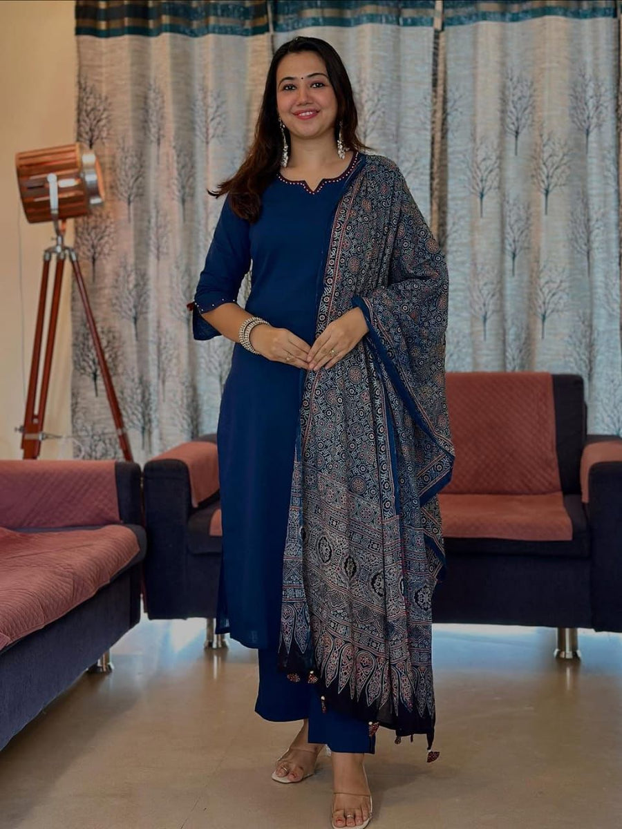 Women's Navy Blue Straight Kurta Pant Set with Premium Printed Dupatta (RD63)