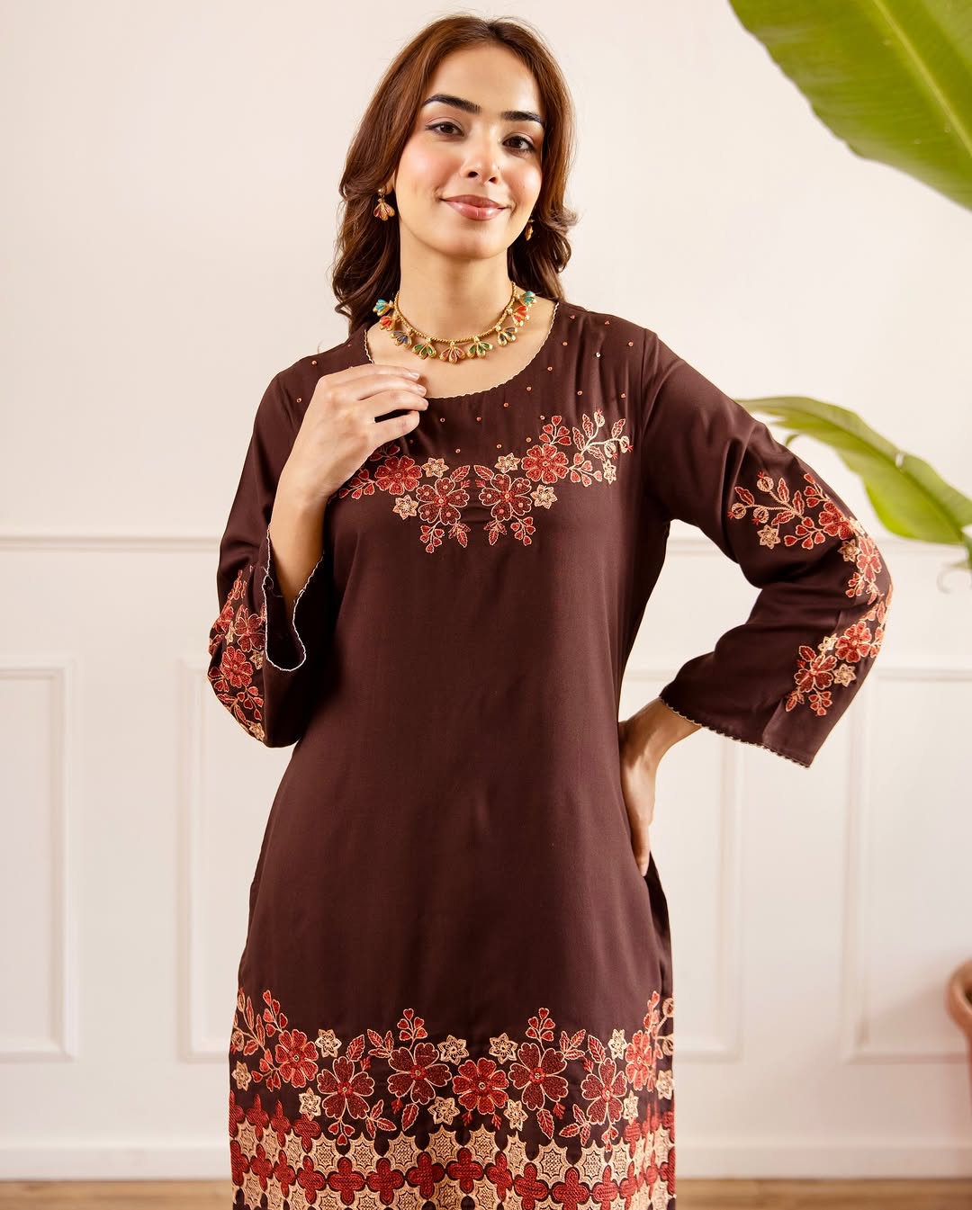 **Floral Embroidered Wide-Leg Co-ord Set** (RD70)