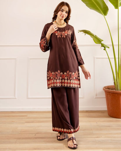 **Floral Embroidered Wide-Leg Co-ord Set** (RD70)