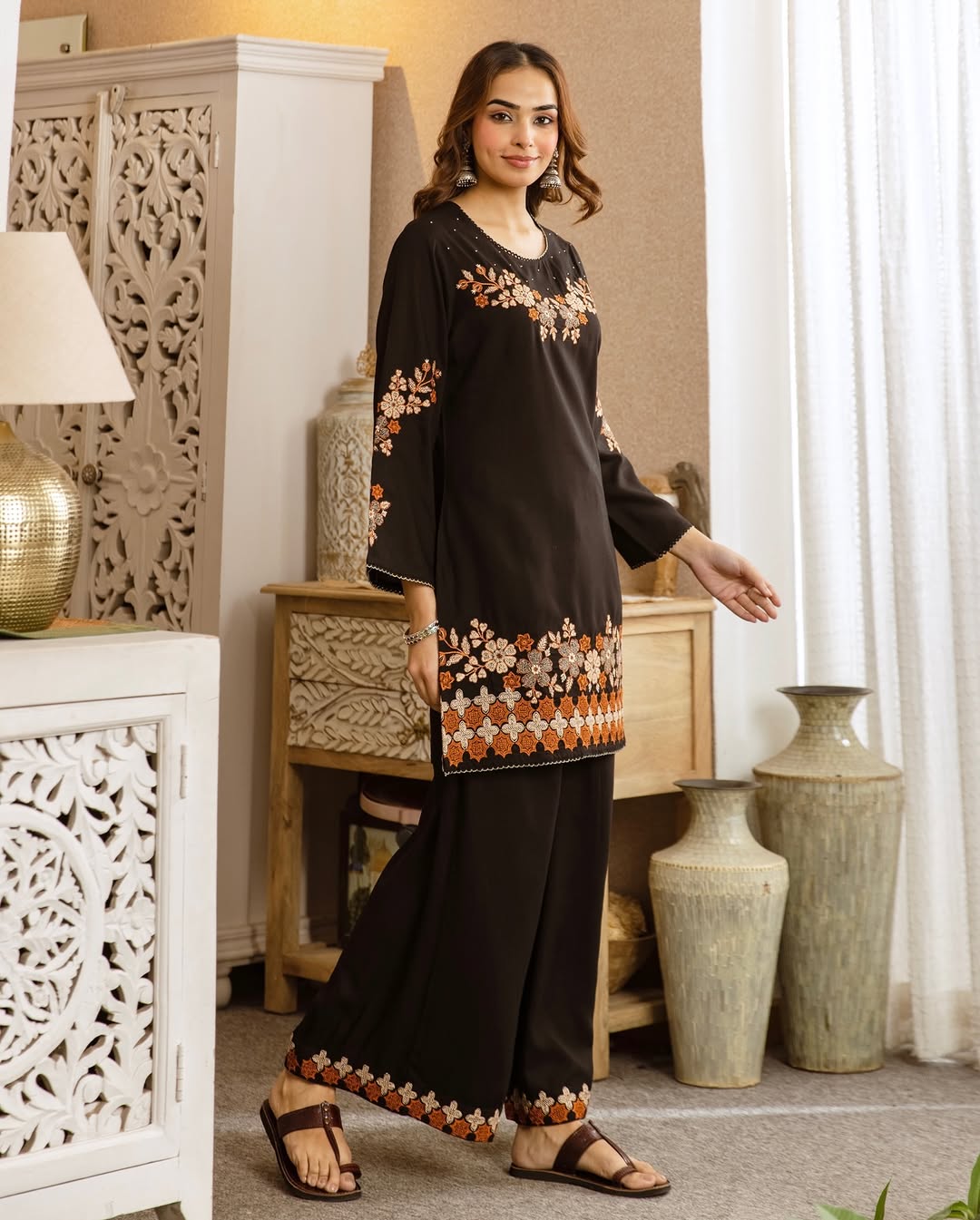 **Floral Embroidered Wide-Leg Co-ord Set** (RD70)