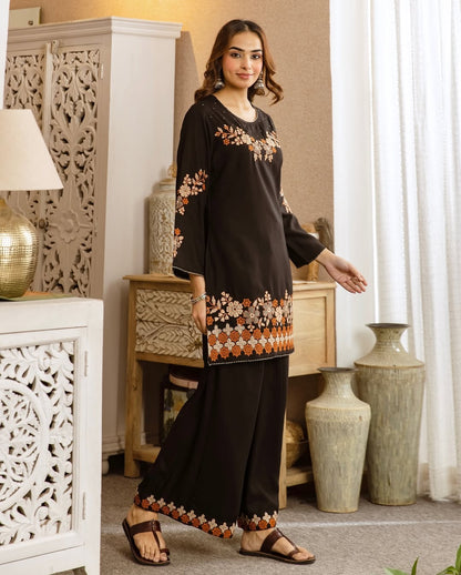 **Floral Embroidered Wide-Leg Co-ord Set** (RD70)