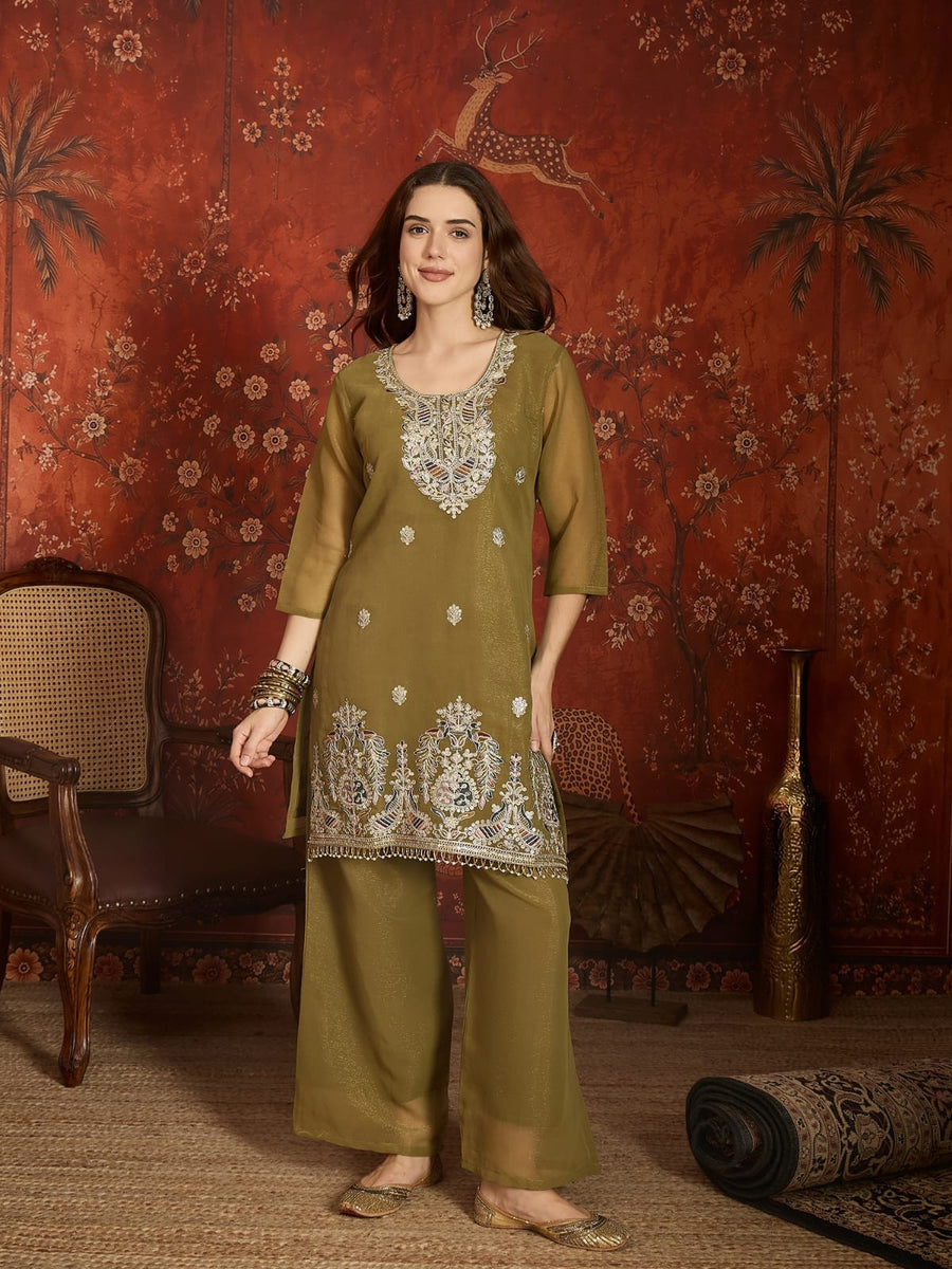 ✨ Premium Embroidered Sharara Set ✨ (RRRD60)