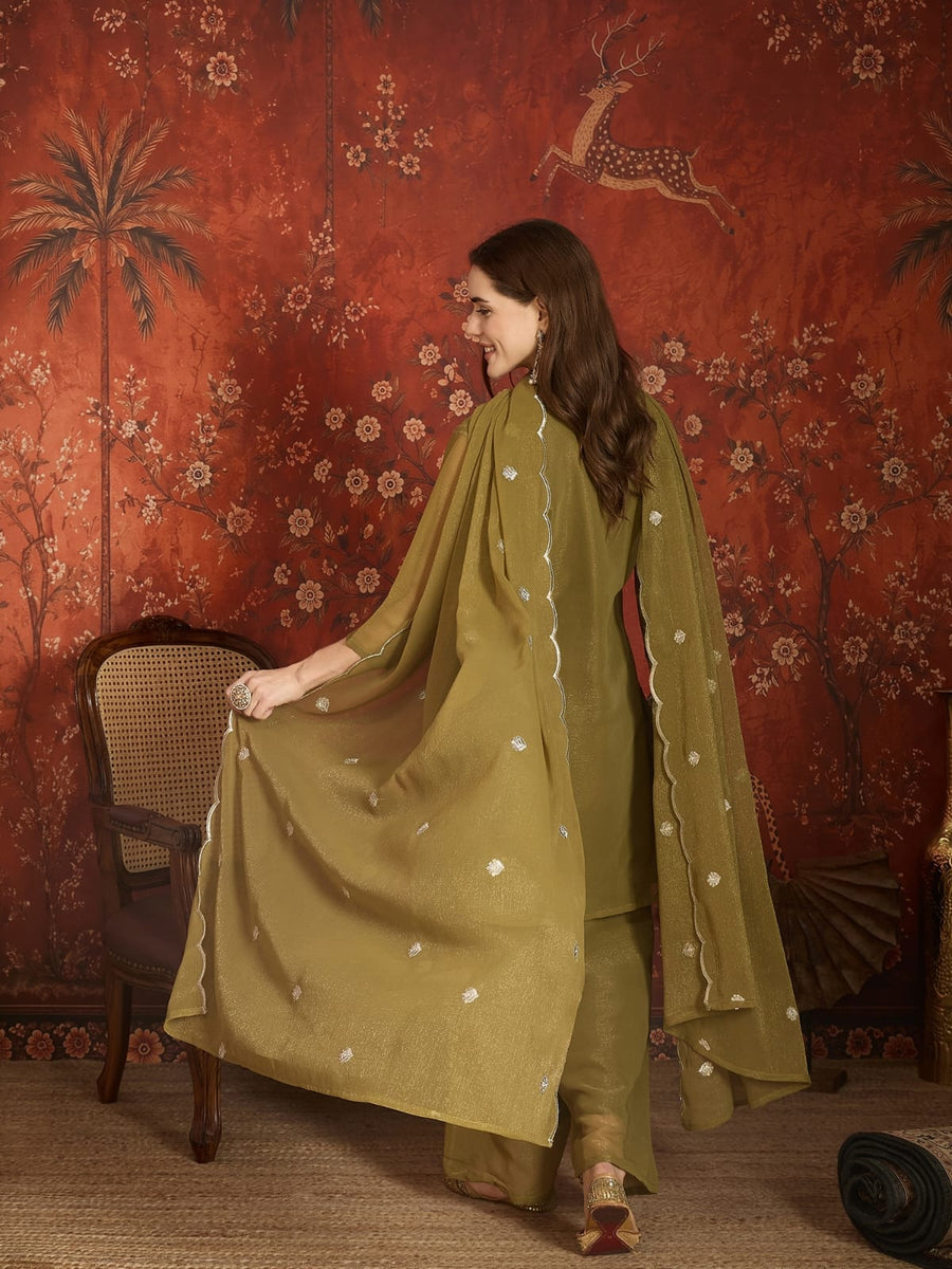 ✨ Premium Embroidered Sharara Set ✨ (RRRD60)
