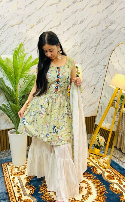 Botanical Print Kurta Set with Flared Pants (RRRD61)