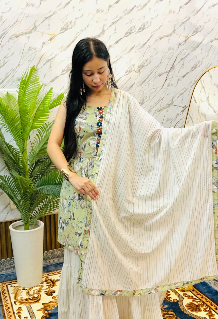 Botanical Print Kurta Set with Flared Pants (RRRD61)