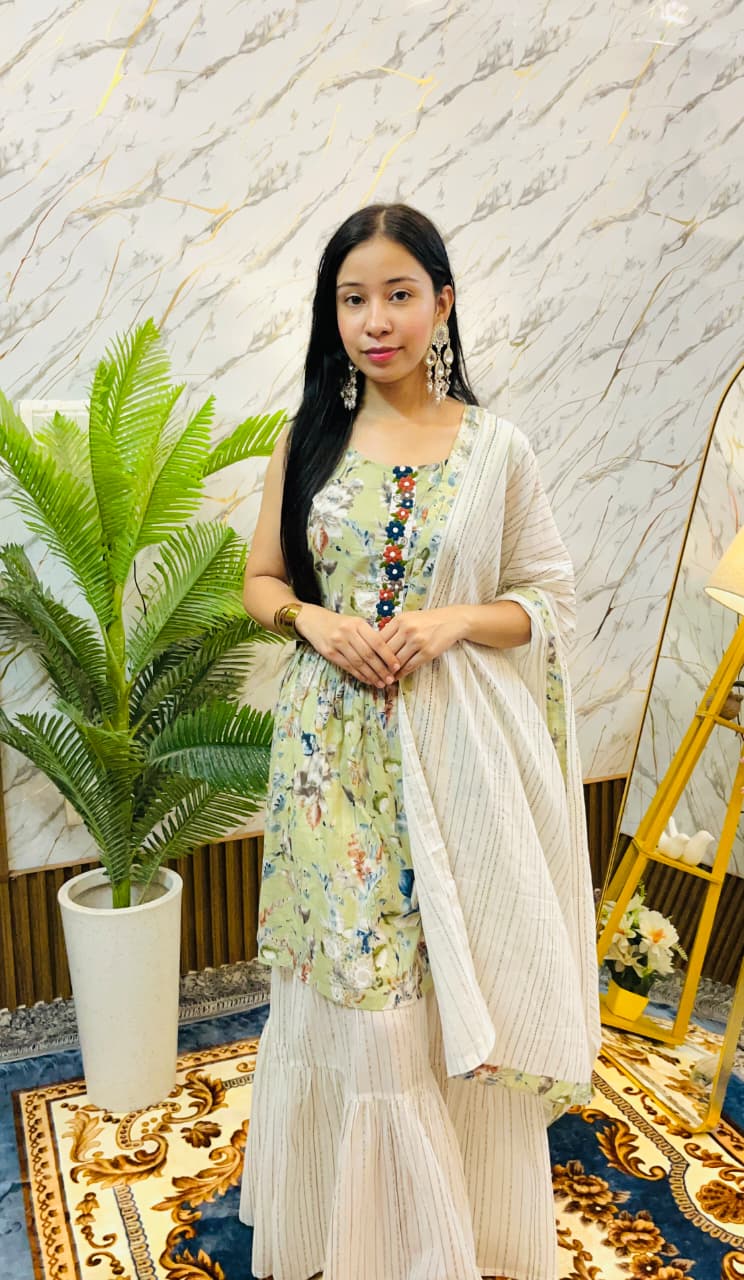 Botanical Print Kurta Set with Flared Pants (RRRD61)
