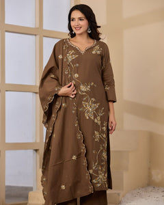 Elegant Floral Embroidered 3-Piece Suit Set (SWSK75)