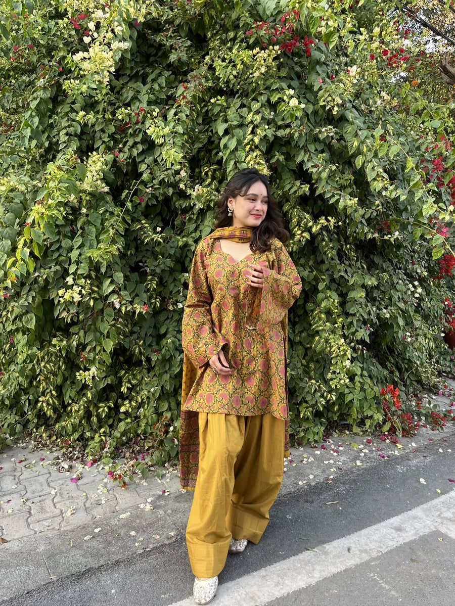 Women’s Premium Cotton Printed Kurta Pant & Dupatta Set – Mustard Floral Print (RD79)