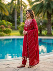 🌸 Elegant Embroidered Kurta Set with Flowing Dupatta ✨ (RRRD68)