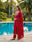 🌸 Elegant Embroidered Kurta Set with Flowing Dupatta ✨ (RRRD68)