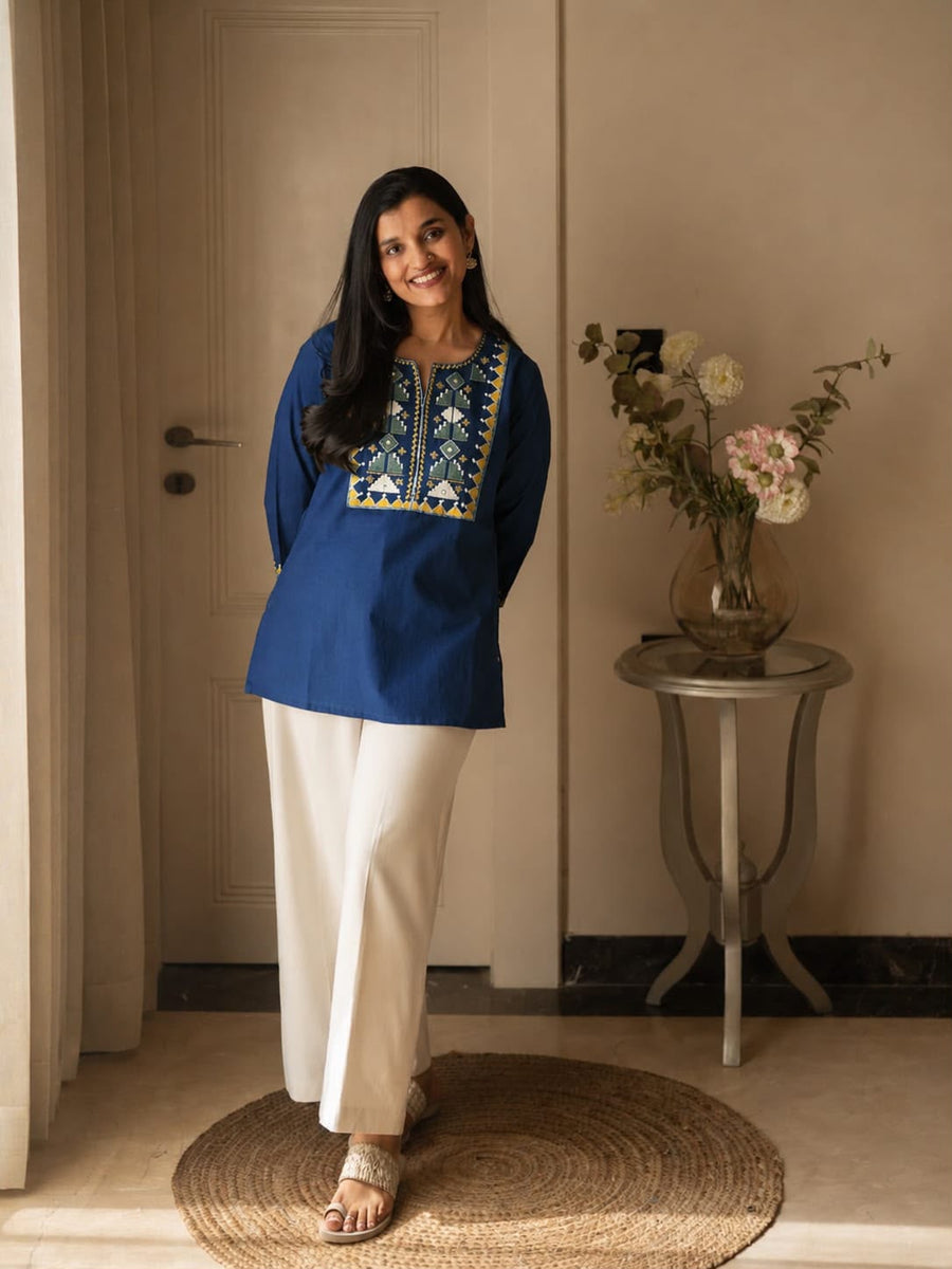 Beautiful Pure Cotton  top Pant set with beautiful embroidery work 💗(SWSK82)