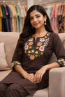 🧶work- embroidery 🪡 🪡 🪡 work on kurti front and pant and kurti border👗👗👗👗 (SWSK78)
