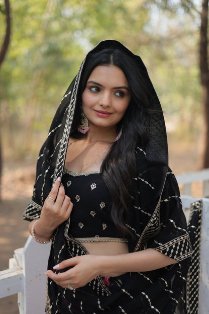 FESTIVE SPECIAL DIGITAL PRINTED LEHENGA SET (WDN105) - suitswala