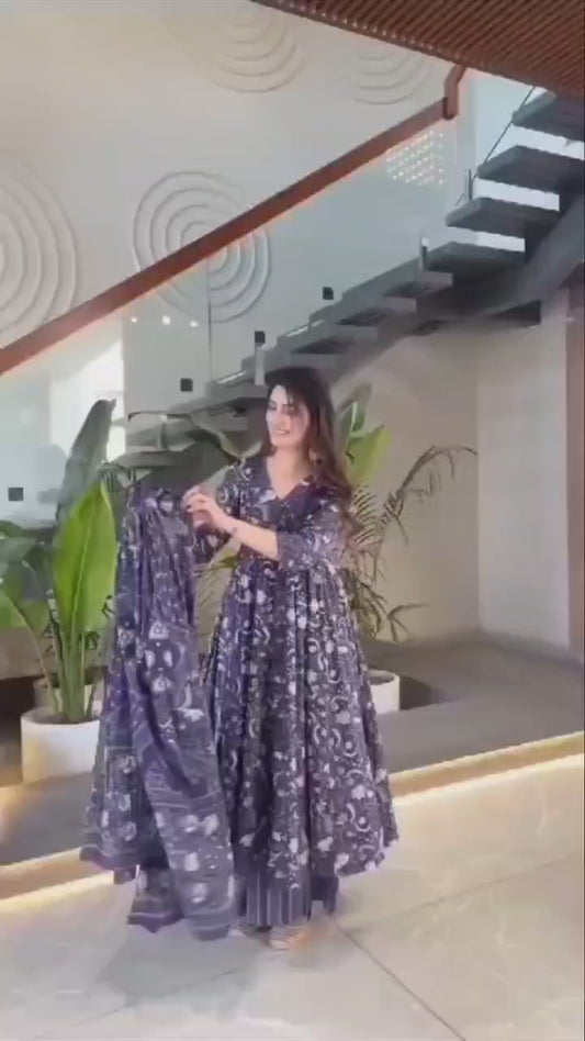 Desirable Women's Fully Flair Gown Made With Star Georgette Fabrics and Designer Embroidered Dupatta 💃🏻(WD01)