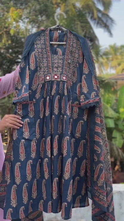 Bring out the adorable side of yourself, as you slip into our most gorgeous outfit from the Cotton collection  (RD028)