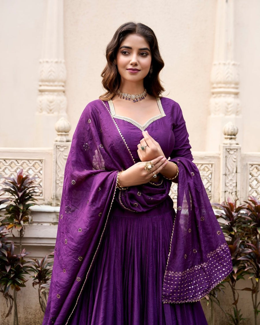 PURE CHANDERI ZARI WEAVING LEHENGA CHOLI WITH SEQUINS EMBROIDERED DUPATTA (WDN88) 05 - suitswala